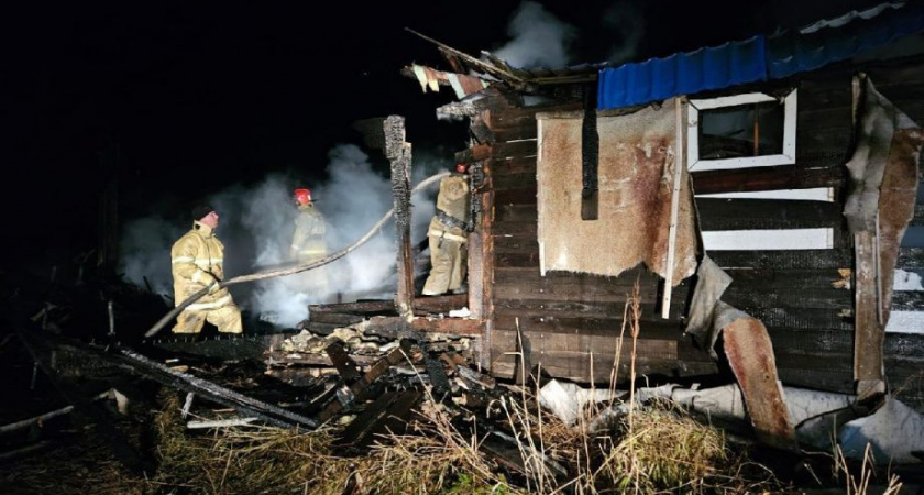 Жилой одноэтажный дом сгорел в поселке Ключи