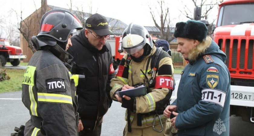 В столовой аквацентра «Голубая лагуна» произошёл пожар: легенда учений МЧС на Камчатке