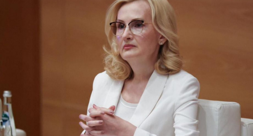 Подросток, нуждающийся в обследовании и замене протеза, отправится в Москву благодаря Ирине Яровой