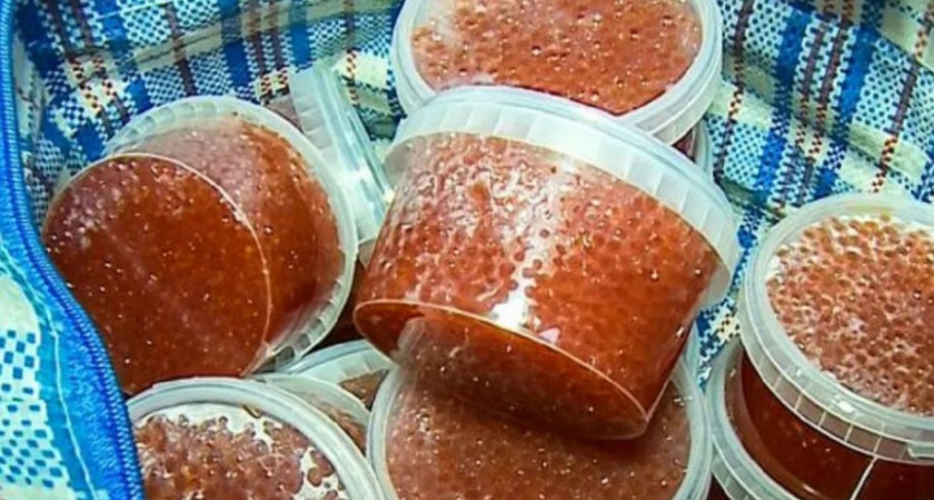 В аэропорту Петропавловска около 70 кг красной икры не допустили к провозу в багаже