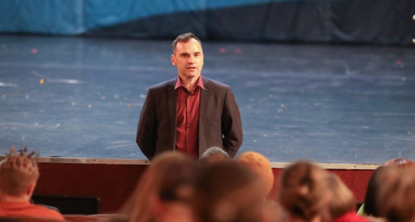 Директор Камчатского театра прокомментировал служебную проверку из-за спектакля «Памятник «Слава»