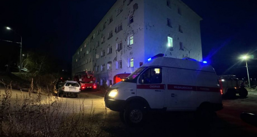 32 человека из-за пожара в доме в Петропавловске-Камчатском вышли на мороз