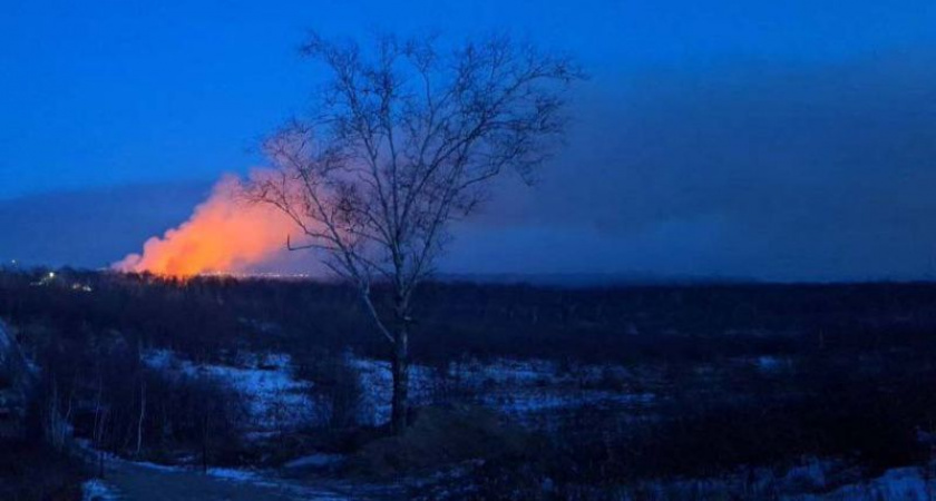 На Камчатке несколько дней горит мусорный полигон
