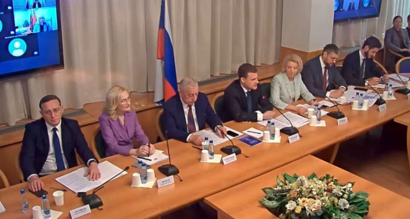 Алексей Чекунков поблагодарил Ирину Яровую за закон о целевом обучении