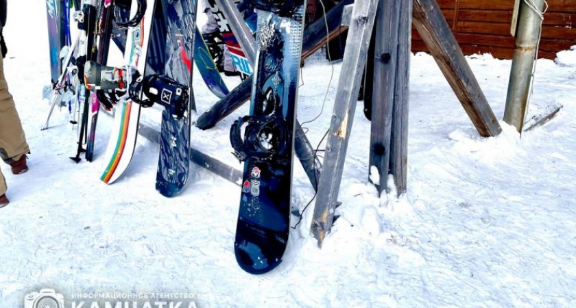 Горнолыжные базы на Камчатке готовы к работе, но принять гостей не позволяет погода.