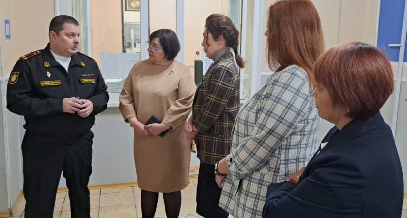 Подарки и письма с добрыми пожеланиями от детей вручили участникам СВО на Камчатке