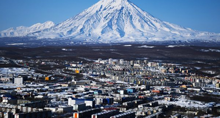 Ремонт дорог, площадки для выгула собак, новые скверы - а что предложите вы?
