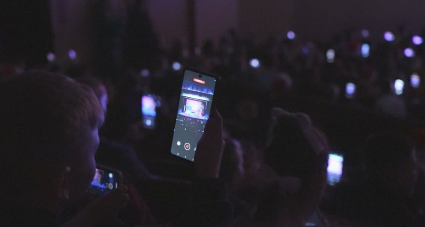 Губернаторская ёлка зажгла свои огни для школьников Камчатки