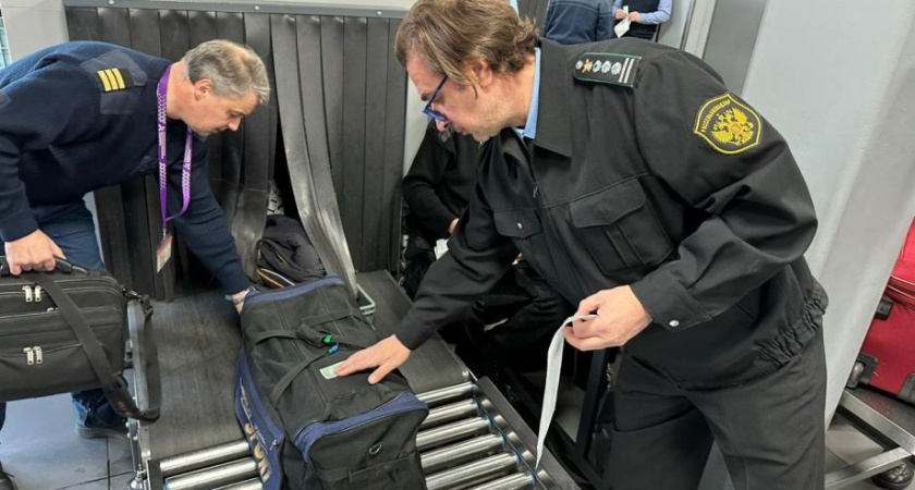 2 тонны красной икры улетело с Камчатки за последнюю неделю в багаже и ручной клади