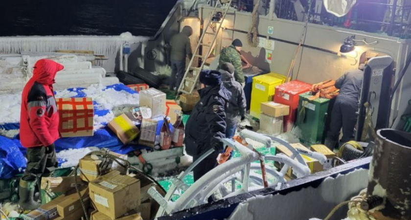 В Никольское на острове Беринга доставили продовольствие и почту