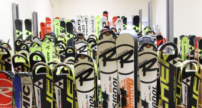 Горнолыжный комплекс «Красная Сопка» получил спортинвентарь по наказу избирателей