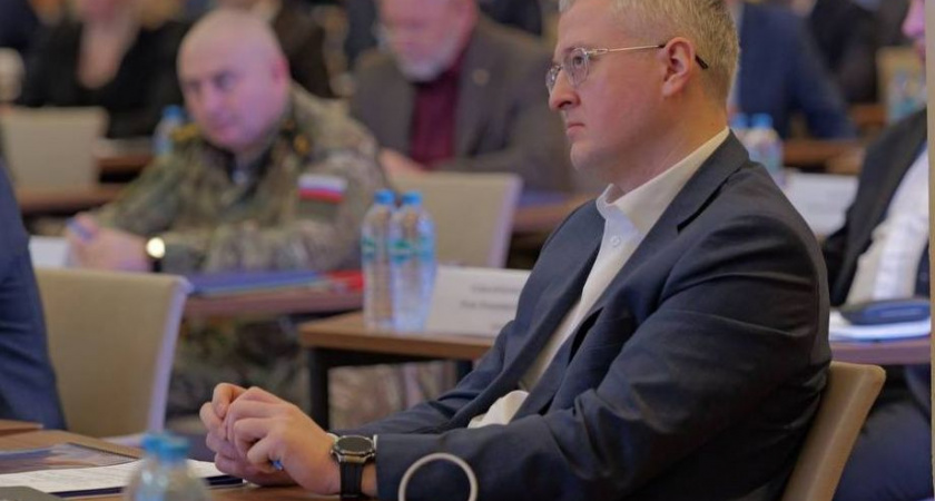 Владимир Солодов представил Юрию Трутневу инициативы Камчатки для поддержки участников СВО