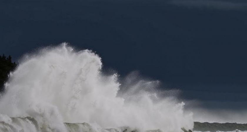 Штормовое предупреждение: в столице Камчатки ожидается сильнейший ветер