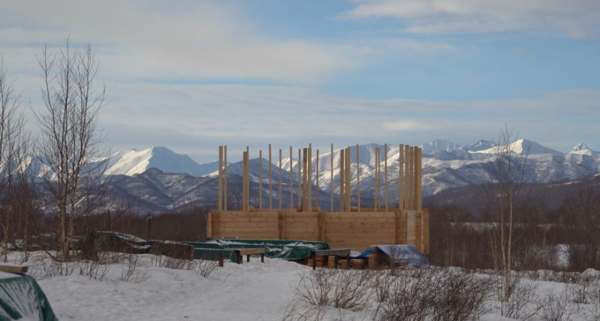 Боец СВО с женой откроют на Камчатке гостевые дома