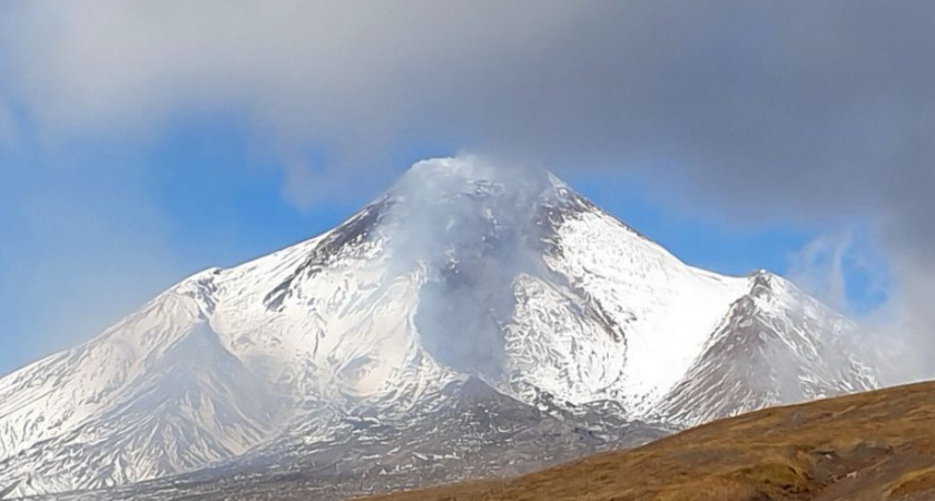 Губернатор Камчатки поручил проверить средства защиты в районах рядом с вулканом Безымянный