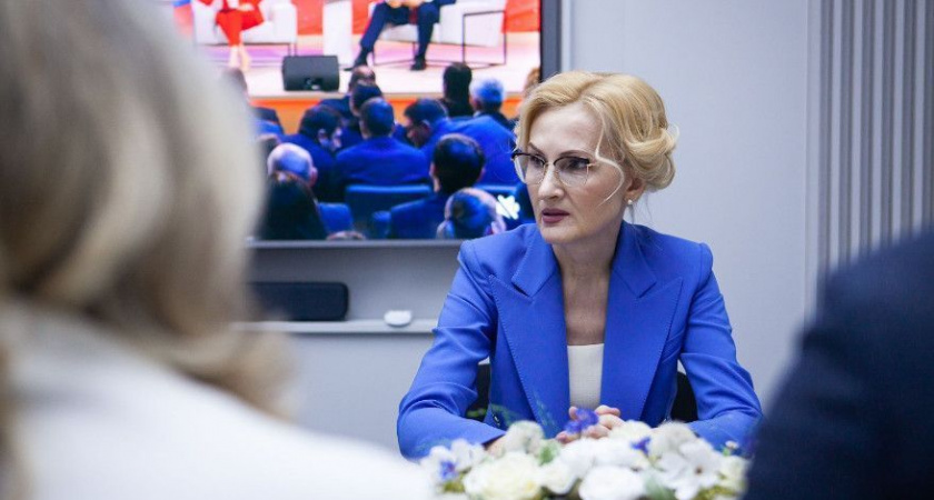 Ирина Яровая будет способствовать включению инициатив камчатских учителей в Стратегию образования РФ