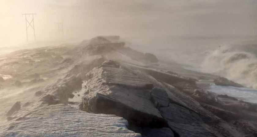 На Камчатке закрыли для движения транспорта сразу два участка автодорог