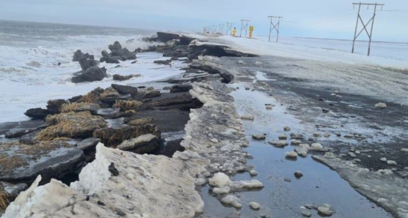 На Камчатке введен режим ЧС из-за разрушенной дороги на западном побережье