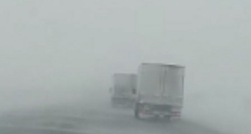 Пропавший на Камчатке водитель с грузом продуктов найден