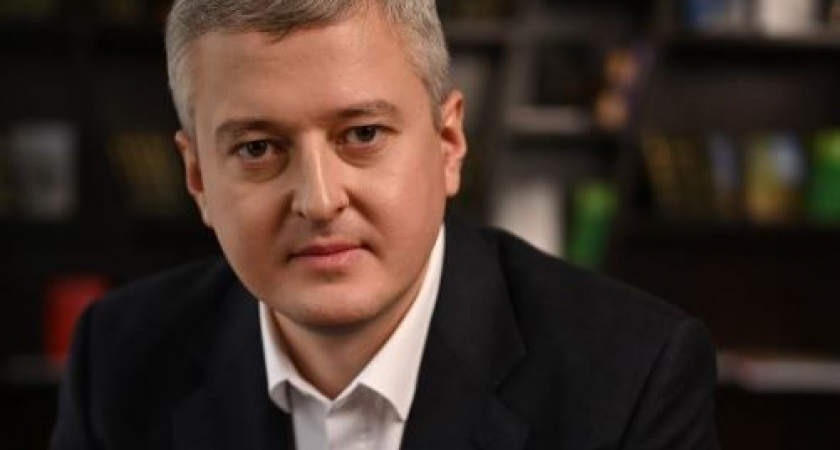 Владимир Солодов поздравил женщин Камчатки с 8 Марта