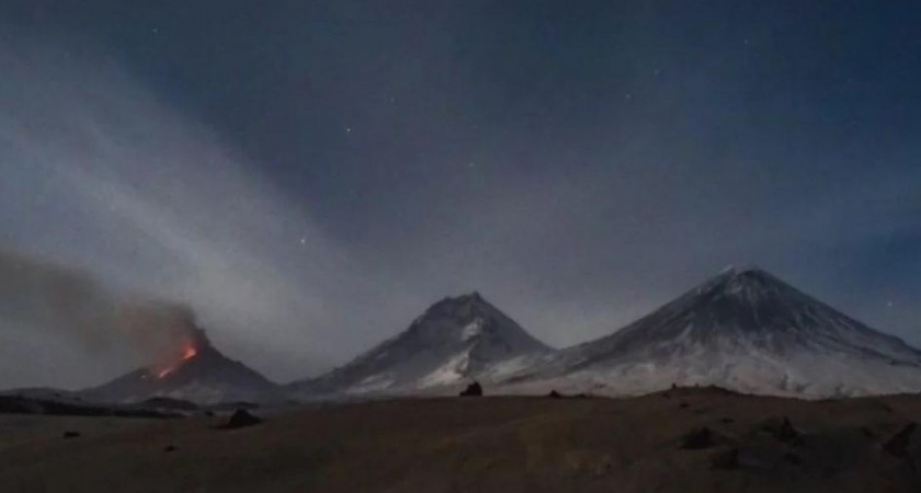 Вулкан Безымянный "разогрелся" до оранжевого уровня опасности