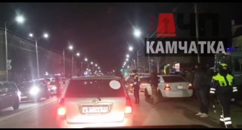 На Камчатке прошла проверка водителей-мигрантов