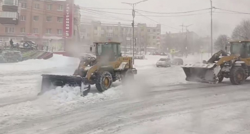 Как дорожные службы Камчатки справляются с последствиями циклона