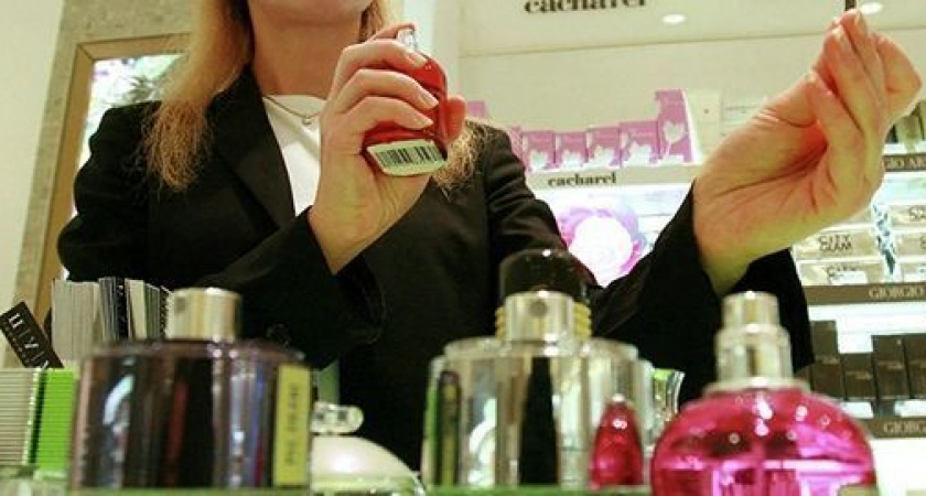 Уголовка за кражу флакона духов