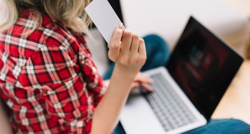 Бывшая сотрудница медицинского центра на Камчатке задержана за мошенничество