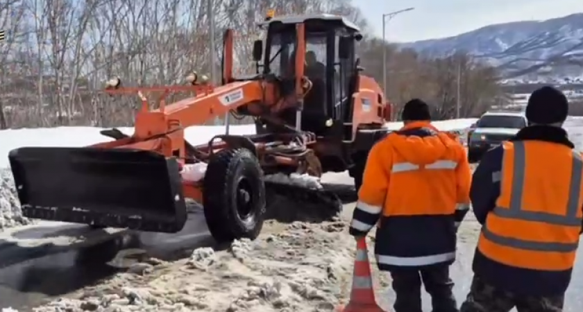 Мэрия Петропавловска-Камчатского пересмотрит контракты по снегоочистке