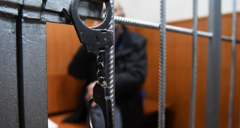 Ребенок на Камчатке лишился семьи, а женщина свободы из-за торговли "синтетикой" 