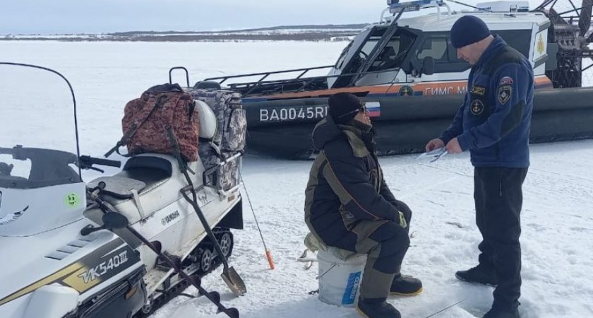 Осторожно, тонкий лёд! — камчатские спасатели предупреждают 