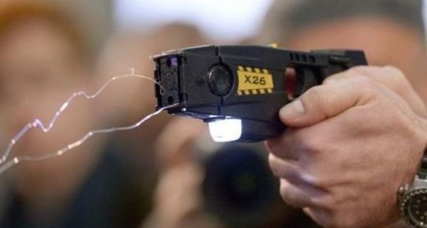 Полицейский на Камчатке отправился за решетку за пытки людей электрошокером