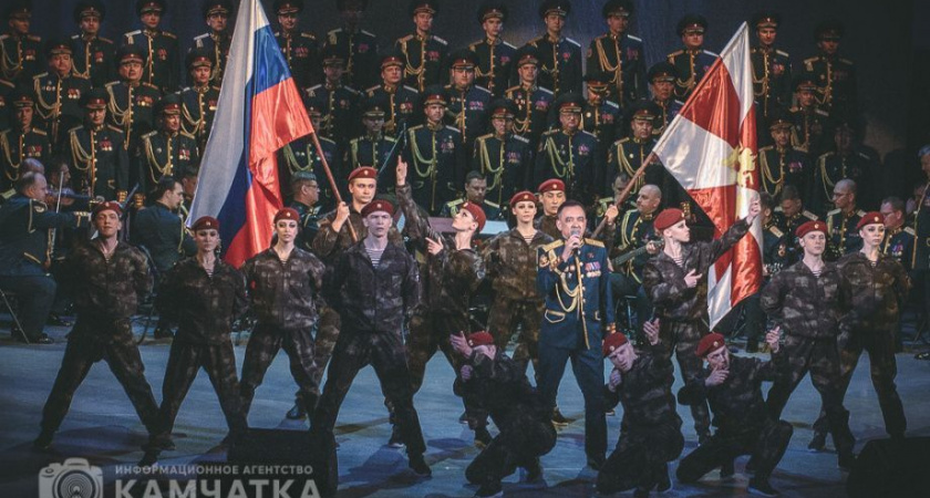 Ансамбль Росгвардии открыл череду праздничных мероприятий к юбилею Победы на Камчатке (фоторепортаж)