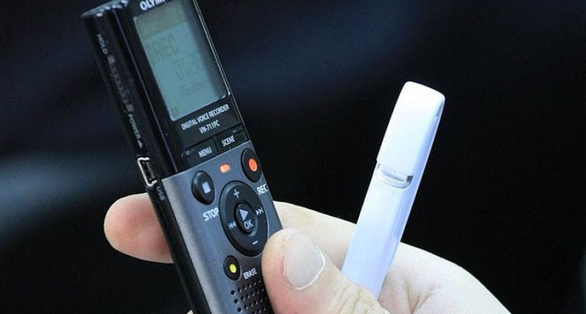 Шпионские страсти в Октябрьском на Камчатке: диктофон на шкафу и тайная запись