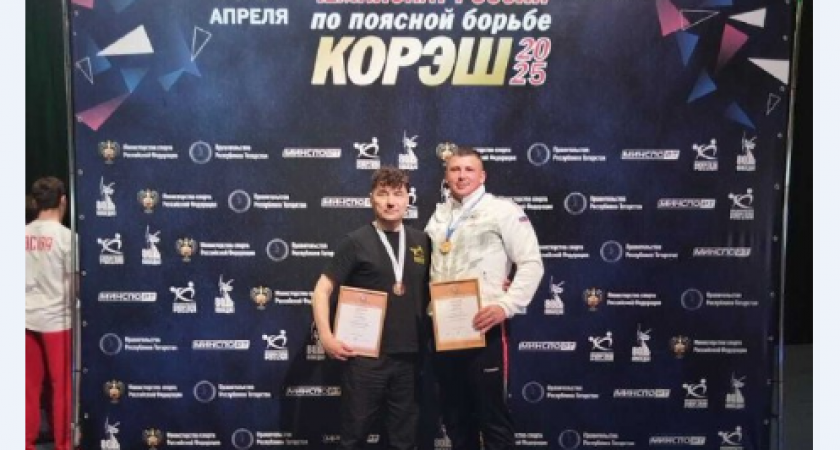 Камчатский борец и его тренер завоевали бронзу на чемпионате России