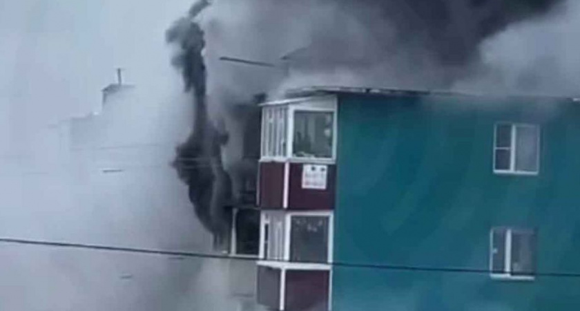 Двое пострадали при пожаре в многоэтажке в столице Камчатки