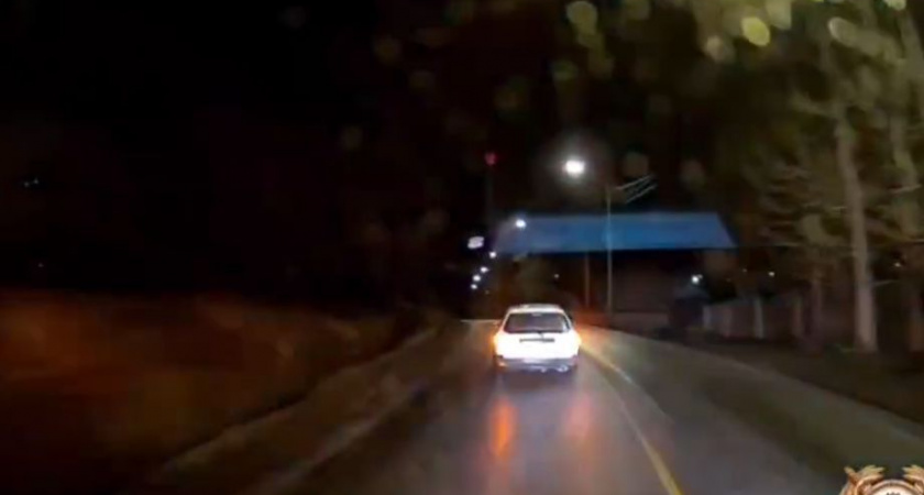 Пьяный водитель без прав в столице Камчатки устроил гонки с ДПС