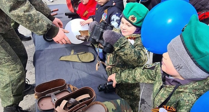 Камчатские дошкольники прошли торжественным маршем в честь Дня Победы