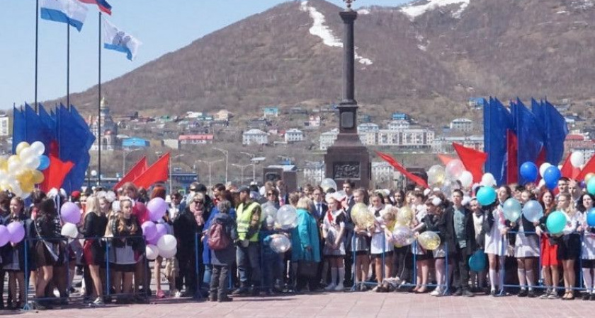 Последний звонок и выпускные в Петропавловске-Камчатском: что ждёт школьников в этом году