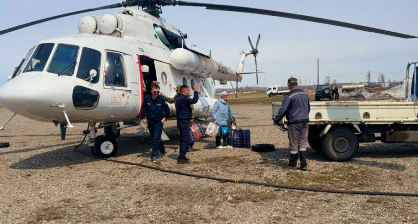 На Камчатке первый вертолётный рейс связал Козыревск и Ивашку
