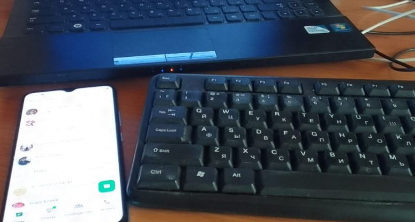 Госорганам и банкам запретили писать камчатцам в мессенджерах