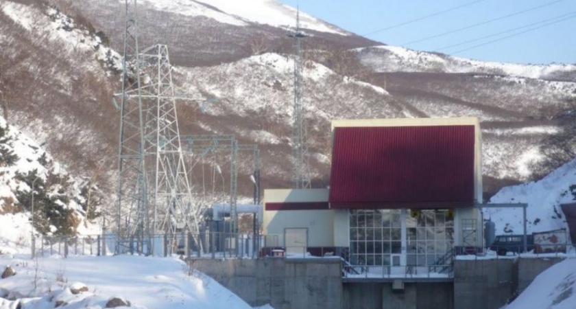 Из-за сугробов и ремонта на Камчатке дорога к озеру Толмачёва закрыта 