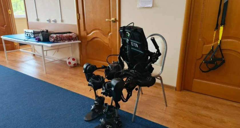 Экзоскелет и подвесная беговая дорожка поступили в Камчатский центр реабилитации