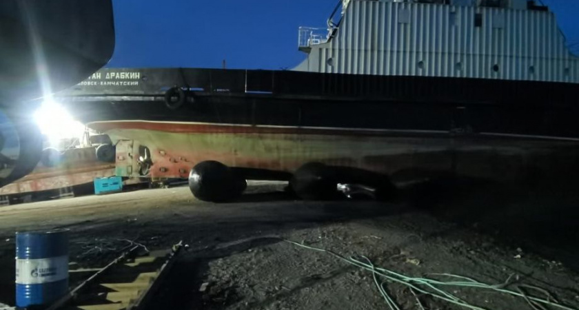 Камчатский паром "Капитан Драбкин" встал на капитальный ремонт