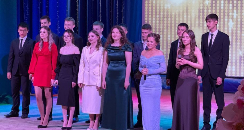 Краевой депутат оплатил школьные выпускные на Камчатке