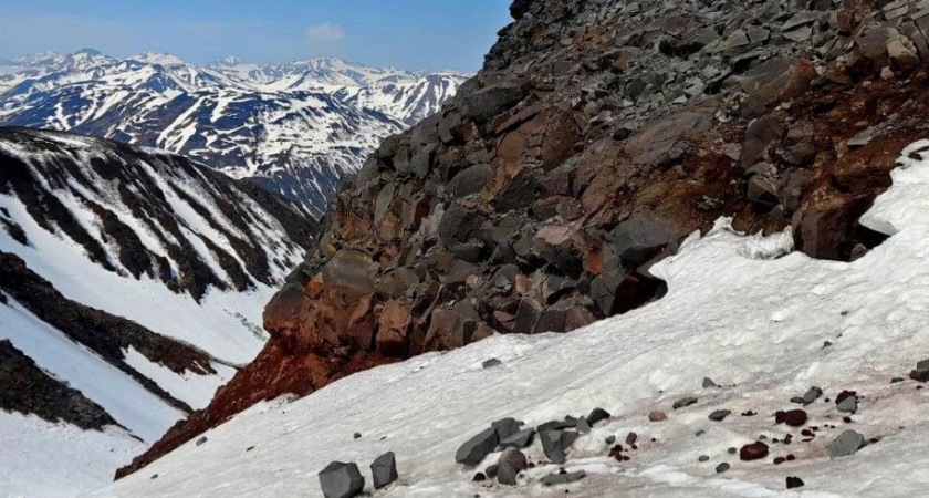 Вилючинский вулкан на Камчатке закрывает сезон восхождений  