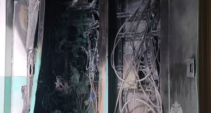 В Петропавловске-Камчатском пожарные тушили электрощиток