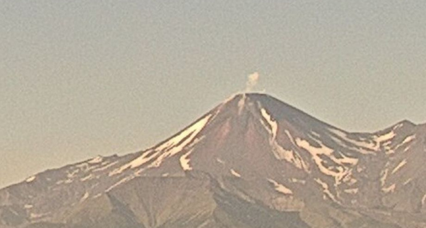 Авачинский вулкан стал активнее после мощных подземных толчков