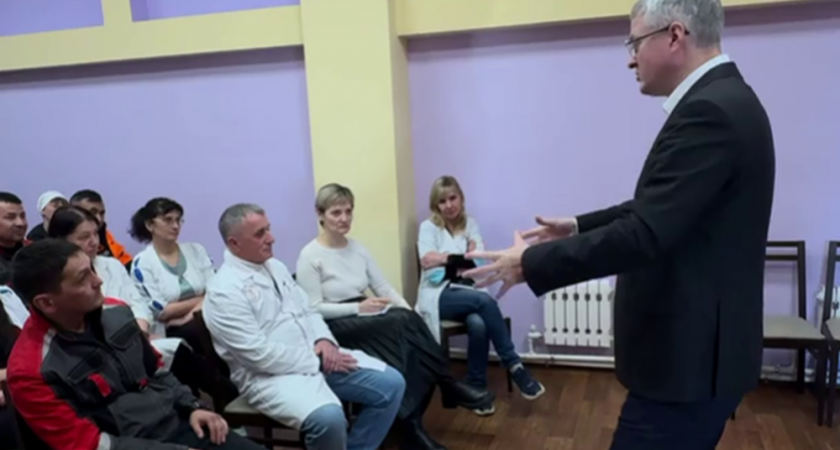 Солодов посетил Петропавловский хлебокомбинат и обсудил планы развития